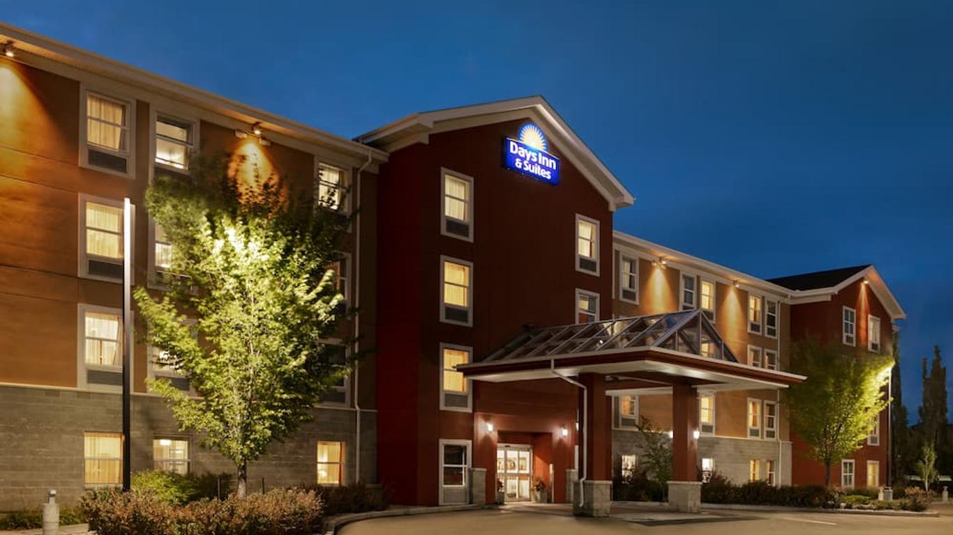 Days Inn & Suites by Wyndham Sherwood Park Edmonton