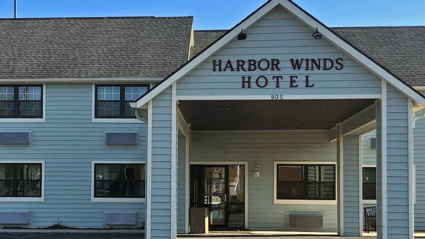 Harbor Winds Hotel