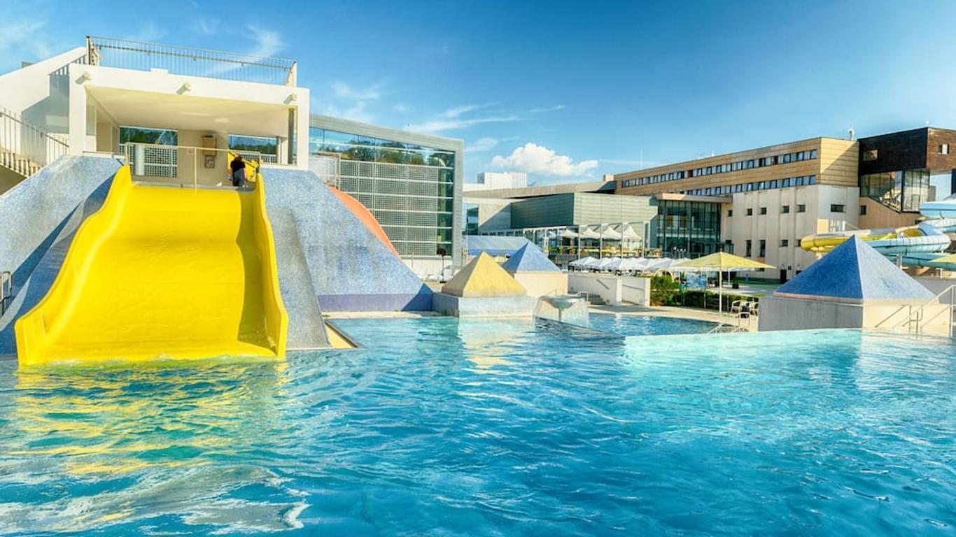 Hotel Aquacity Seasons