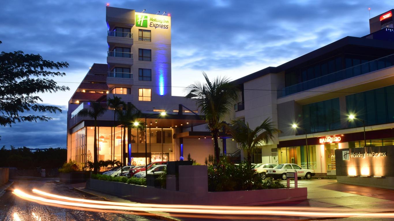 Holiday Inn Express Puerto Vallarta