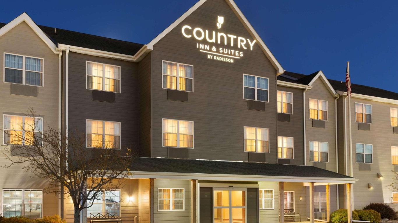 Country Inn & Suites by Radisson, Kearney, NE