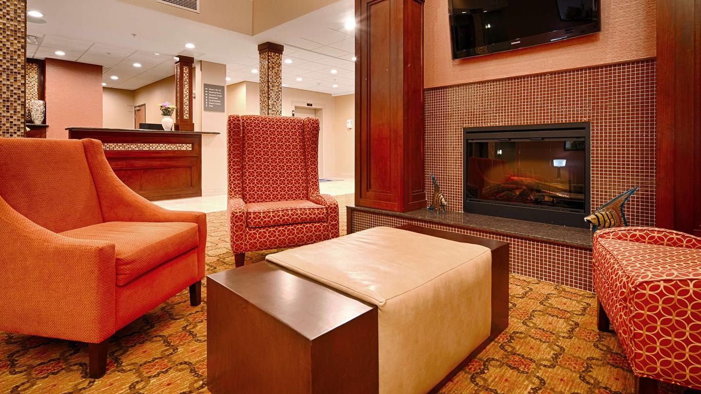 Best Western Plus Finger Lakes Inn & Suites